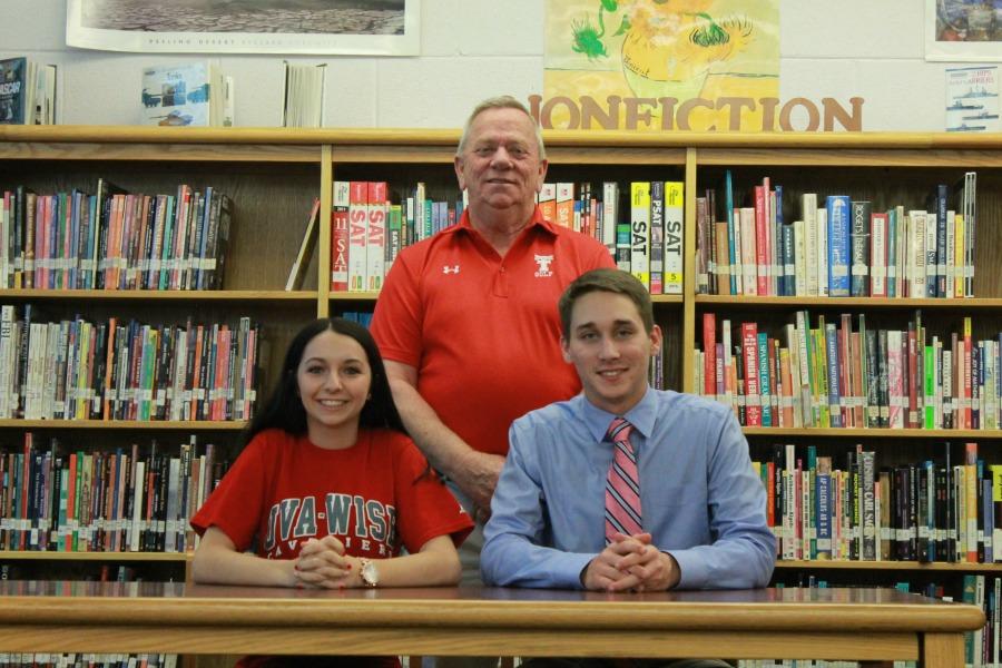 Katie Pritchett and Chandler Wilkins both signed to play golf at the next level. 