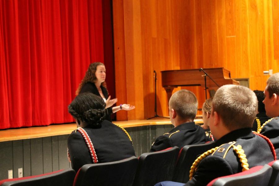 Speaker+Sherri+Sharpe+visits+JROTC+classes