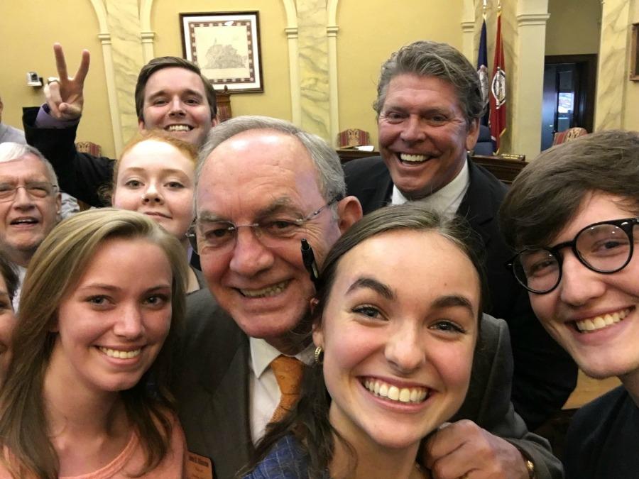 Students+take+a+selfie+with+Mayor+Gilstrap+and+other+City+Council+members.