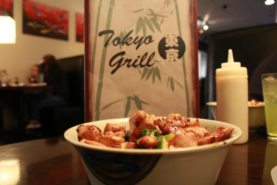 The chicken hibachi bowl includes chicken, rice, and a customers choice of vegetables. 