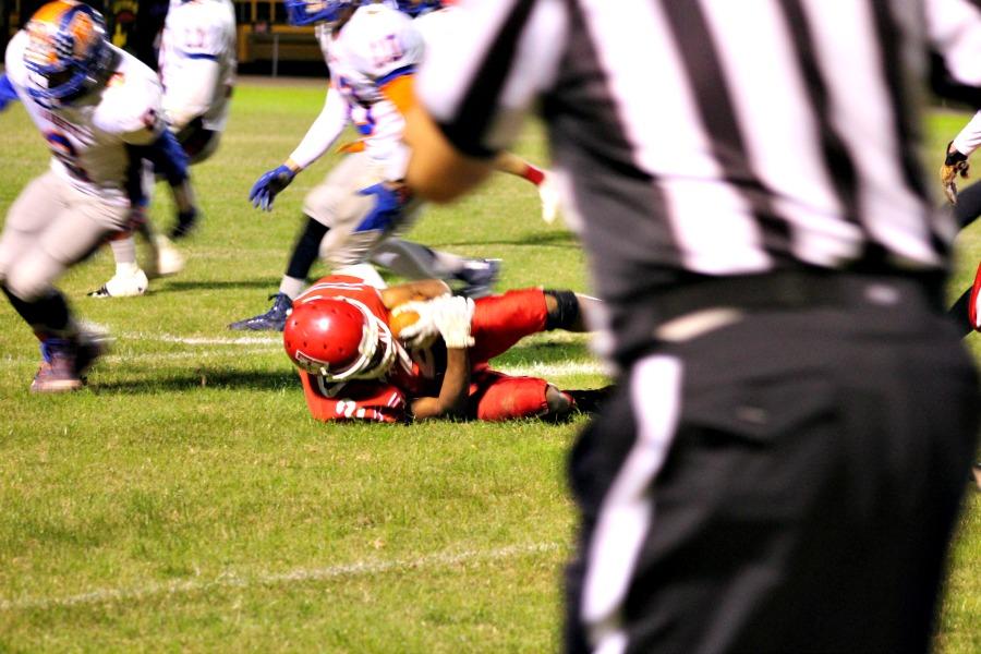 Lovelace notched 1,000 yards on this play.