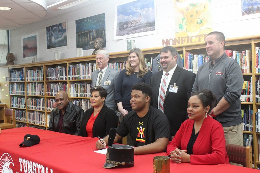 Jalen Moore commits to VMI gridiron