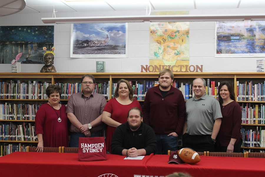 Bray signed with Hampden-Sydney on March 20. 