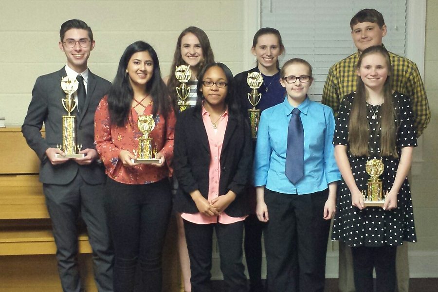 From left to right: Blake Mitchell, Leah Dowdy, Staley Lyle, Derrick Dallas, Pragya Chaturvedi, Deashia Wilson, Hannah Vipperman, and Holly Lyle.