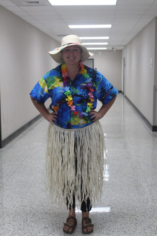 Mrs. Washburn dressed in a tropical outfit