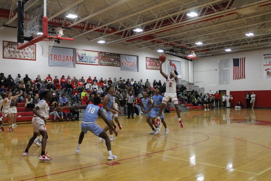 Tunstall basketball rolls on to regionals