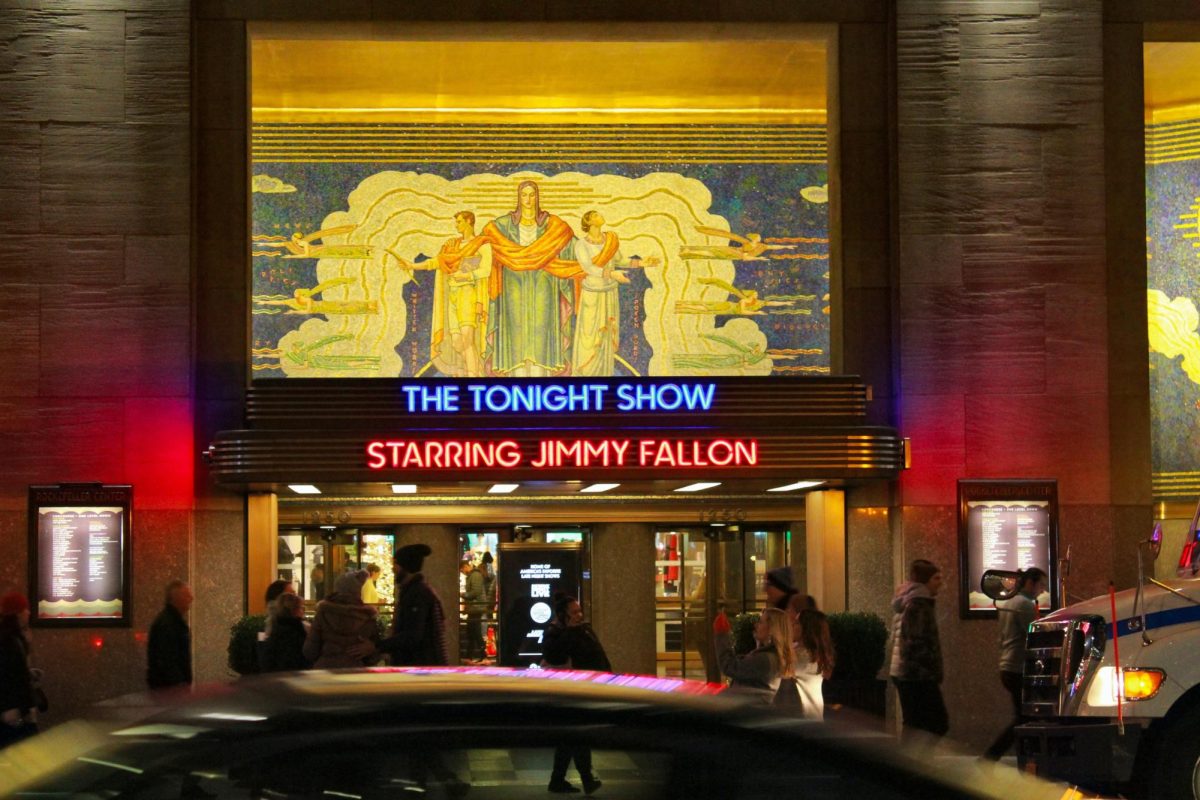 Picture of the outside of 30 Rockefeller Plaza, the building in which the show is filmed.